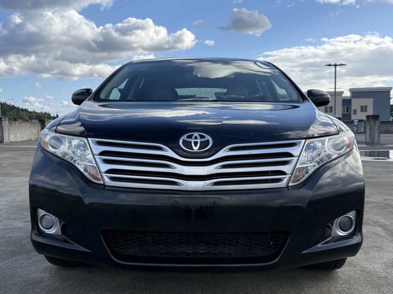 2010 Toyota Venza photo 2