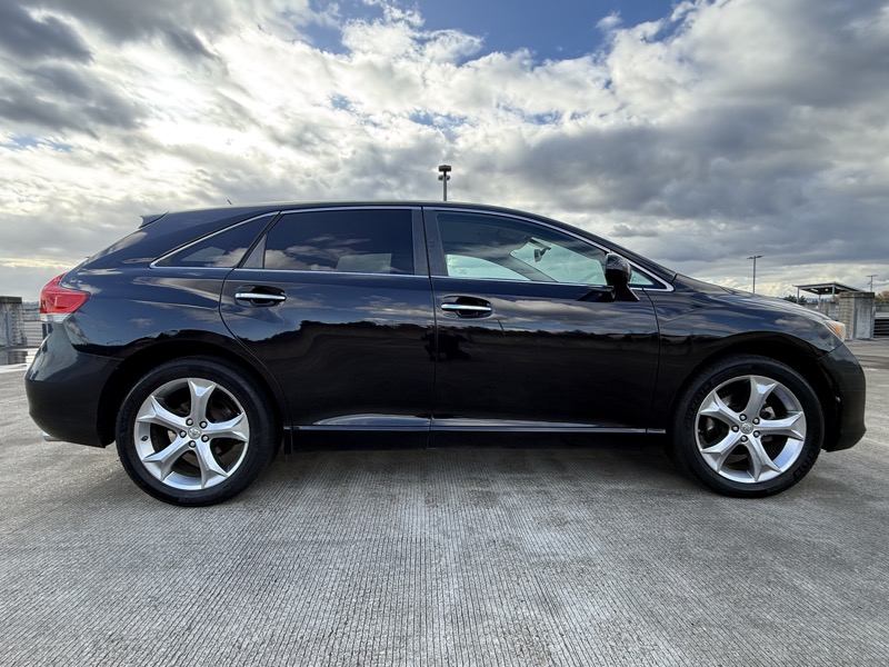 2010 Toyota Venza photo 4
