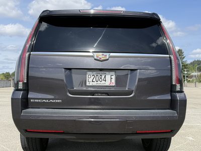 2016 Cadillac Escalade Platinum photo 7