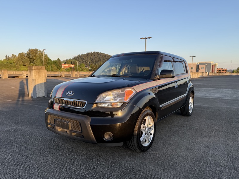 2010 Kia Soul Plus hatchback Portland Oregon used car