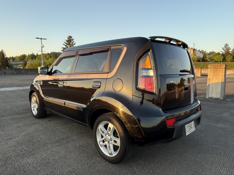 2010 Kia Soul + photo 7