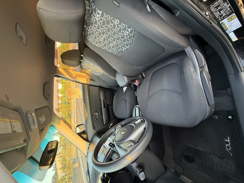 2010 Kia Soul + photo 12