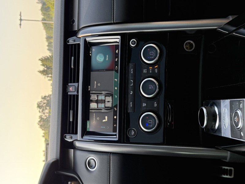 2018 Land Rover Discovery photo 13